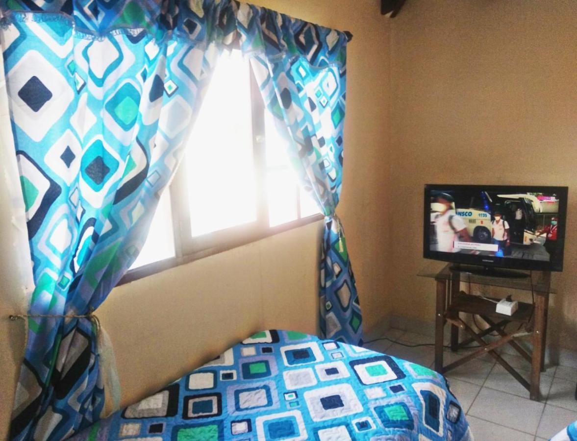 Residencial Moroni - Alojamiento En Cochabamba Bed & Breakfast Exterior photo