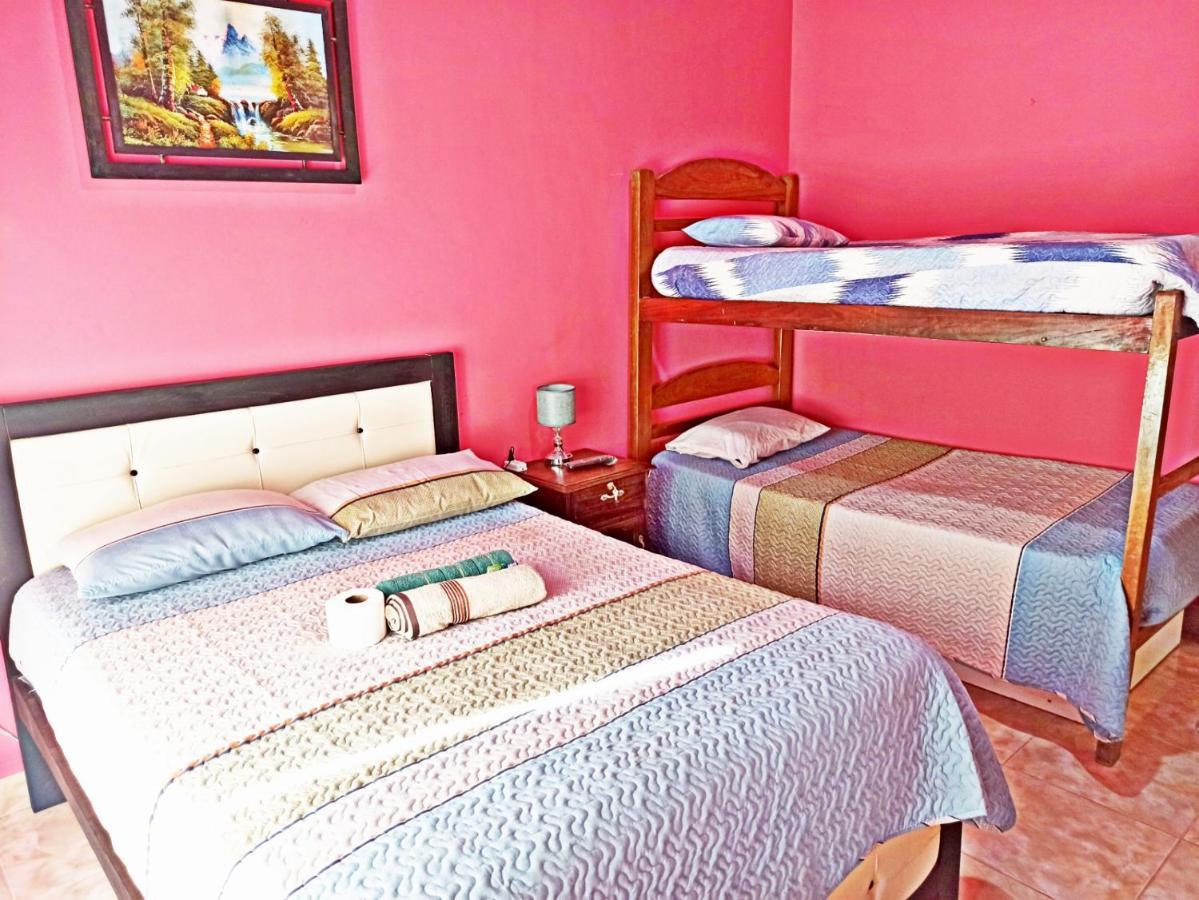 Residencial Moroni - Alojamiento En Cochabamba Bed & Breakfast Exterior photo